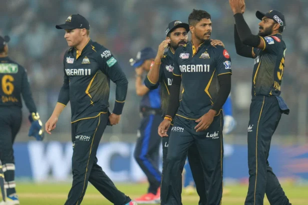 IPL24 : Gujarat Titans choke Mumbai Indians in a "grudge " match after a thriller