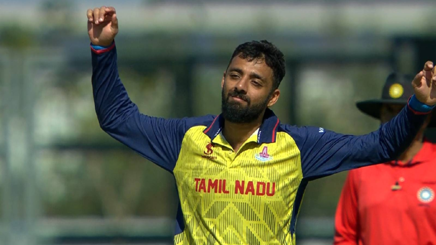 Varun Chakravarthy five-wicket