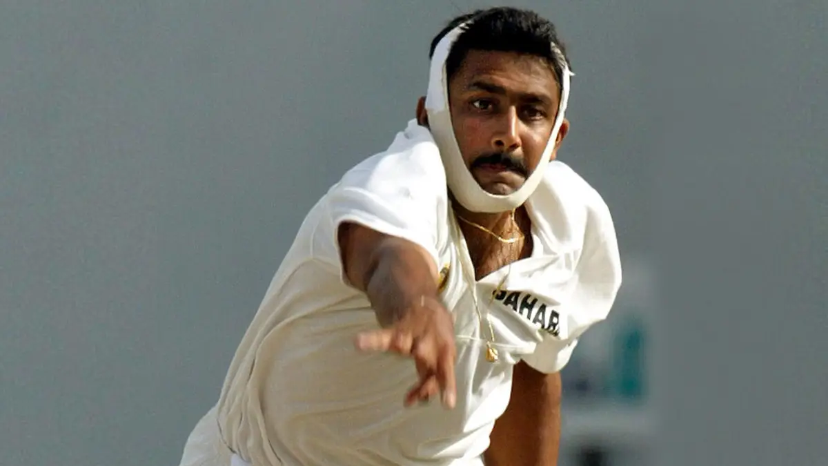 Cricketers who played with injuries